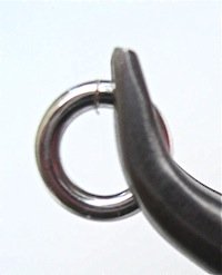 opening jump ring with pliers 